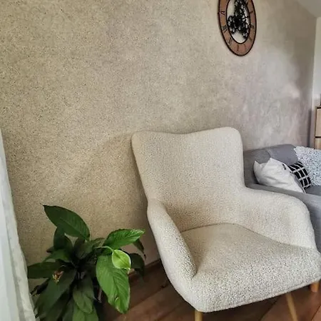 Lovely By The Sea * Varna