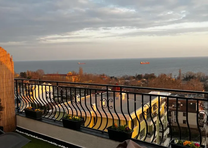 Apartment Lovely By The Sea *